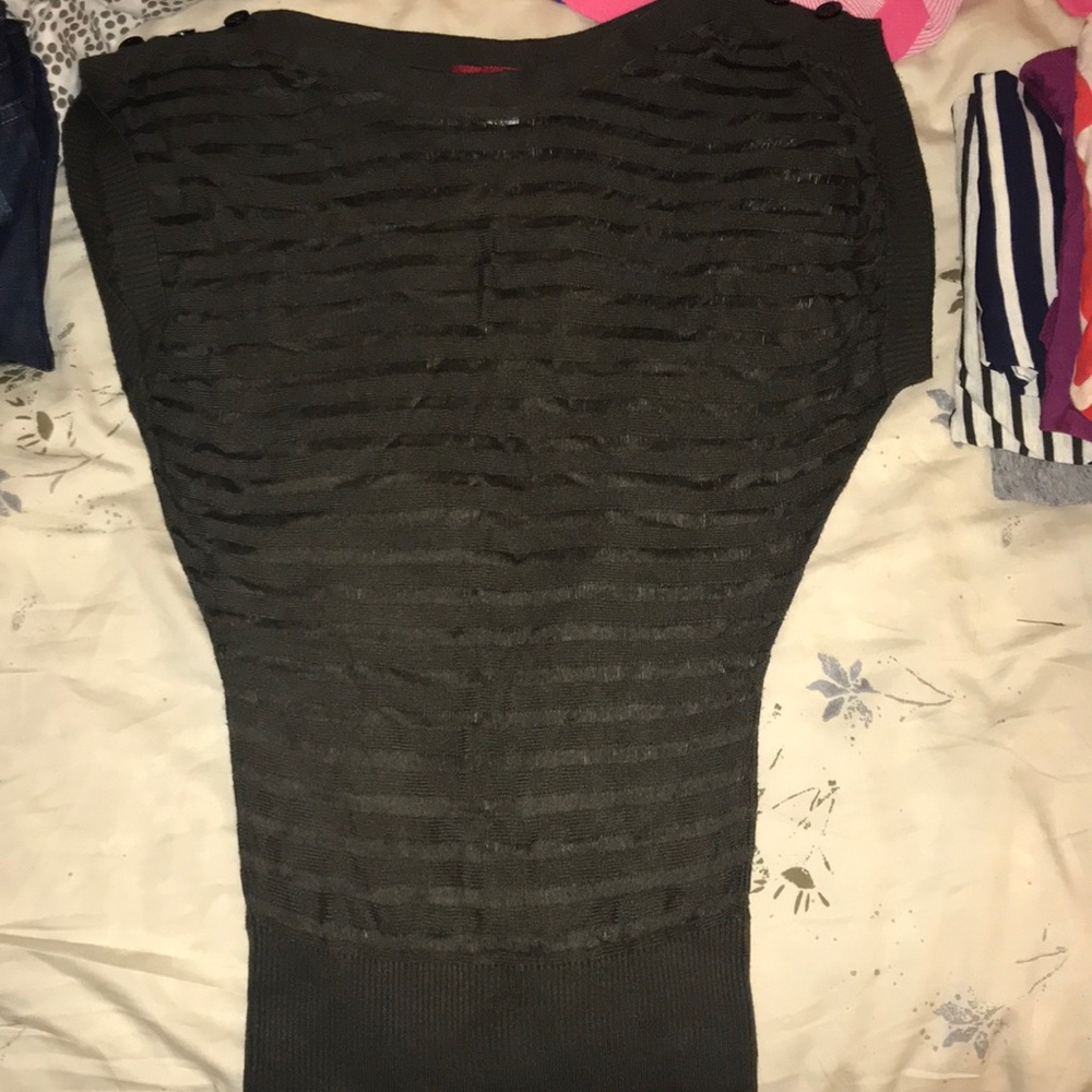 Beautiful forest greet sleeveless top